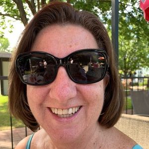 Meet your Posher, Diane